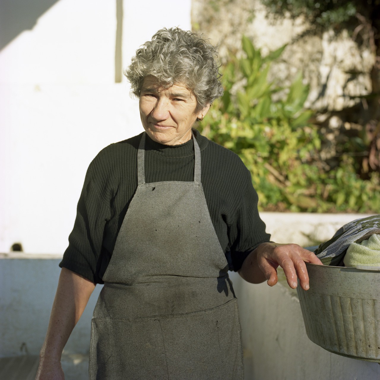 Ein portugiesisches Dorf, Tia Julia